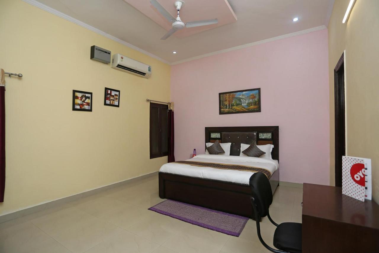 Hotel Oyo 14791 Homeystay Comfort 3*